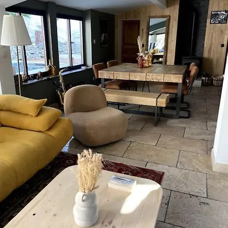 Maison Bali * Ним