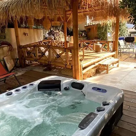 Дом отдыха Maison Bali Ним